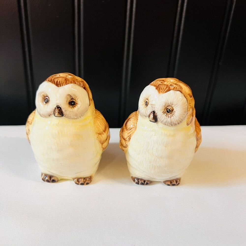 J. Willfred Baby Owl Salt & Pepper Porcelain Shakers 3“ CUTE Set